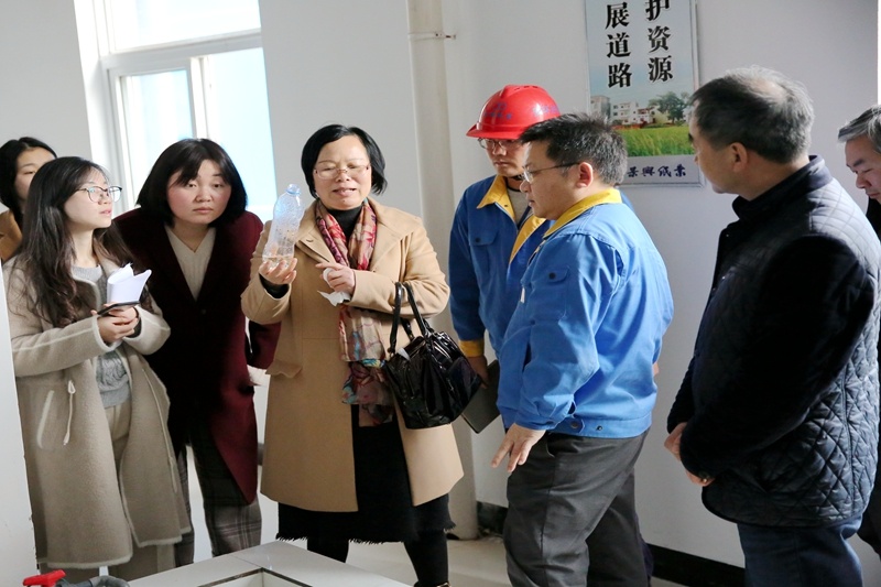 2019年3月8日，时任浙江省水利厅水资源管理处副调研员沈仁英莅临景兴调研指导