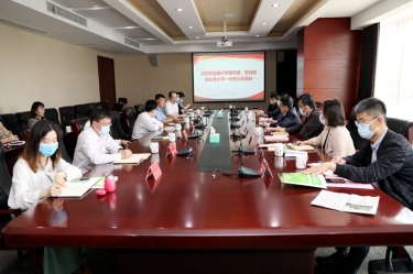 嘉兴市委常委、统战部部长李小平一行莅临景兴纸业调研指导